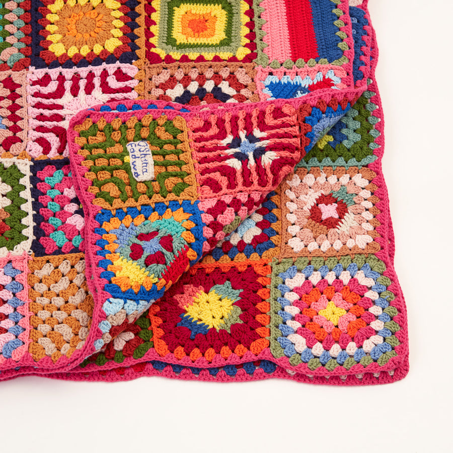 Habibi Small Crochet Blanket - EU Shipping Only